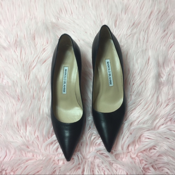 Manolo Blahnik Shoes - Manolo Blahnik  Leather Kitten Heel